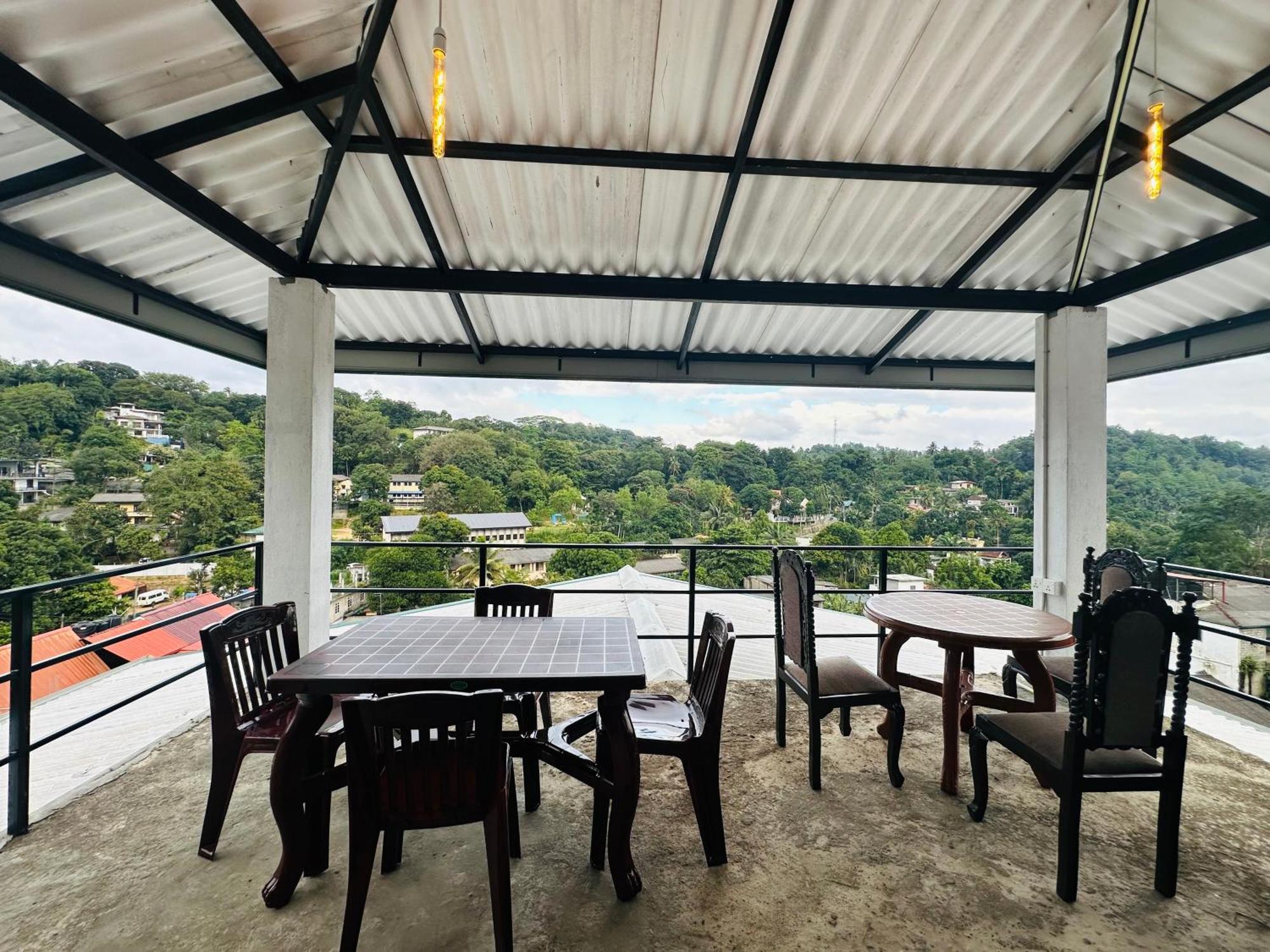 The Sky Tents Kandy Dış mekan fotoğraf